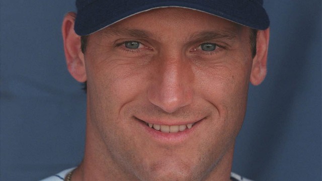 Joe Siddall keeps son Kevin close