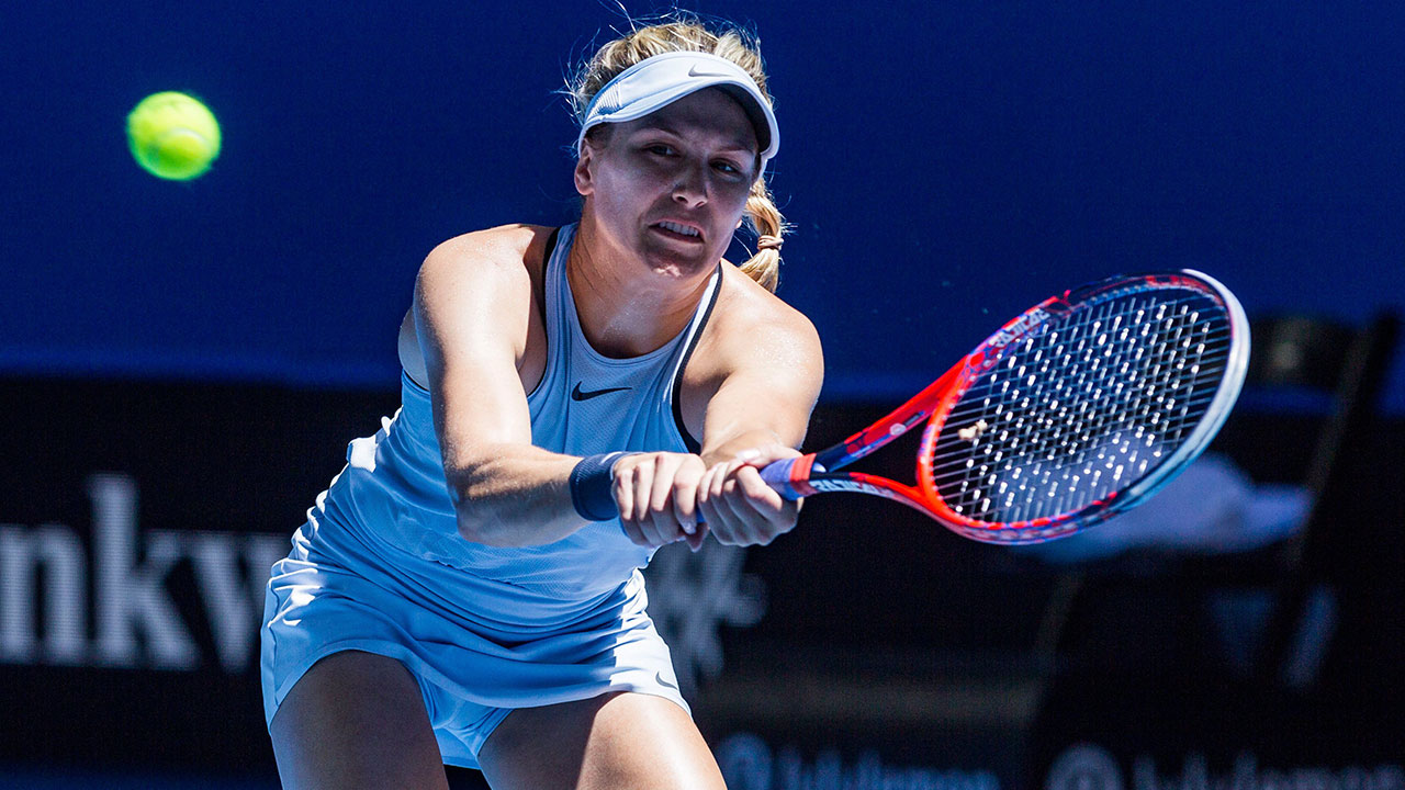 Bouchard suffers buttocks injury in loss to Belgium at Hopman Cup