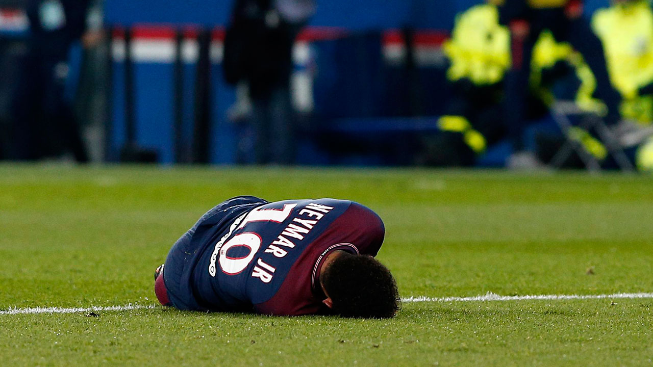 PSG denies reports Neymar will undergo surgery