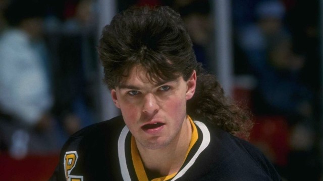 bruins-star-jaromir-jagr-listed-his-favorite-player-growing-up-as-jaromir-jagr