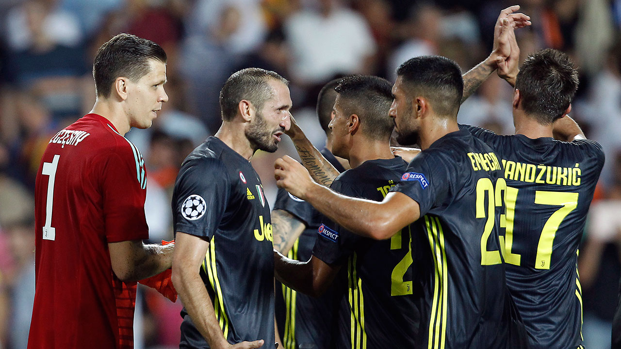 Champions League: Juventus win after Ronaldo red